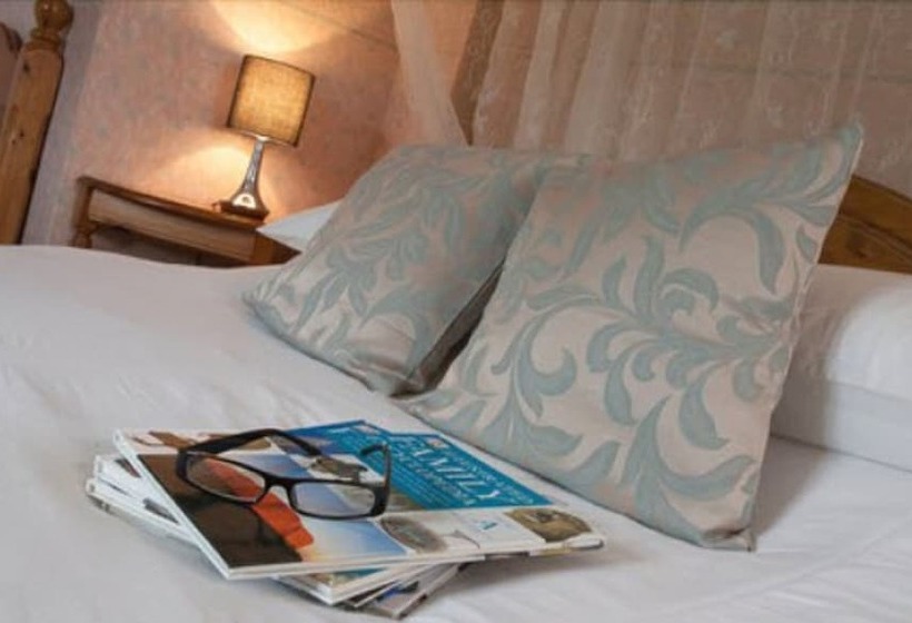 فندق Cairndow Stagecoach Inn