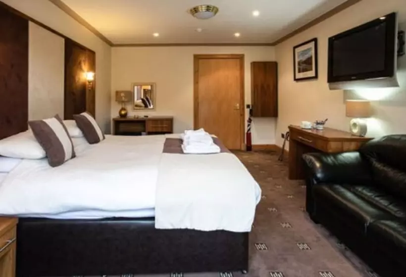 酒店 Cairndow Stagecoach Inn