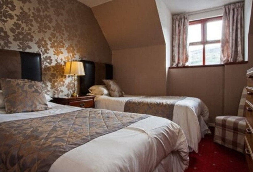 فندق Cairndow Stagecoach Inn