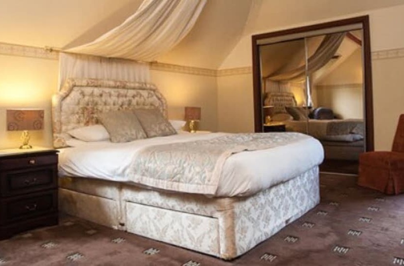 فندق Cairndow Stagecoach Inn