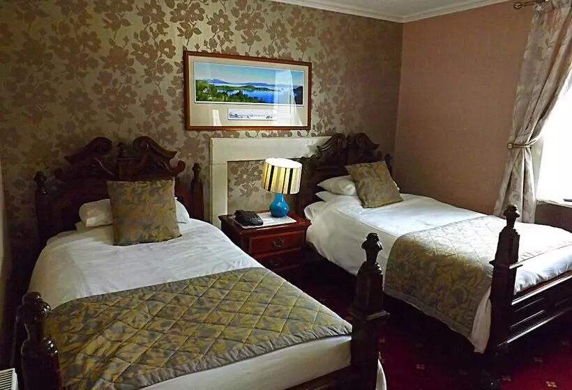 酒店 Cairndow Stagecoach Inn