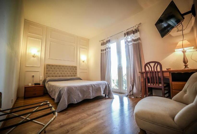 ホテル Castellu Rossu