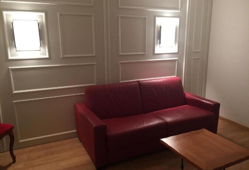 ホテル Castellu Rossu