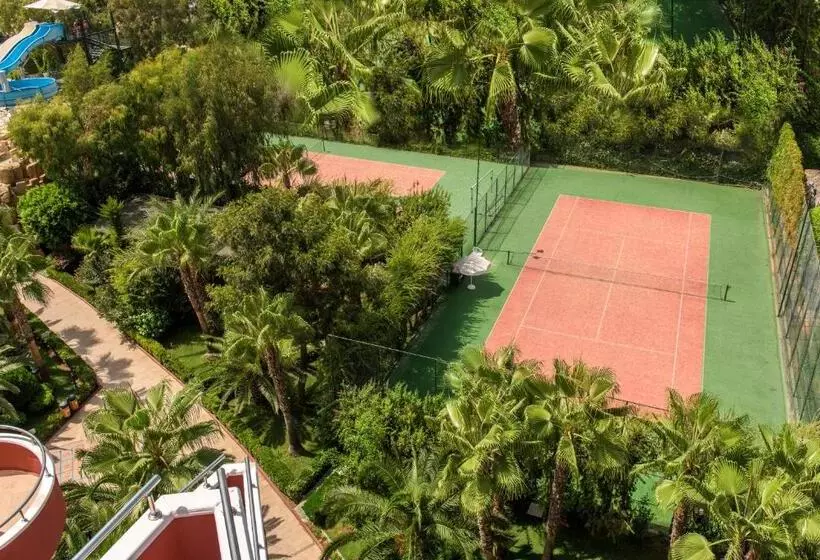 Delphin Deluxe Resort