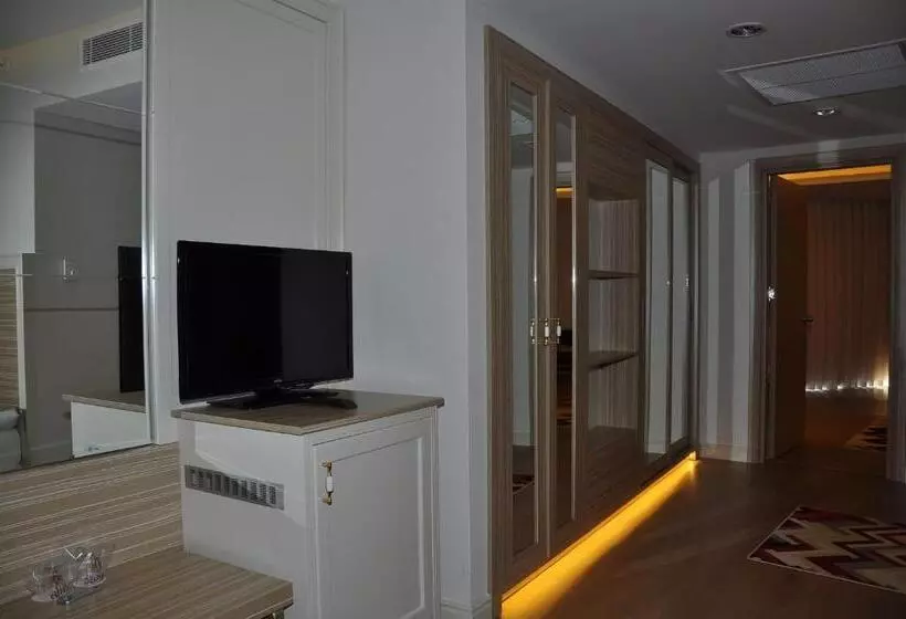 Delphin Deluxe Resort