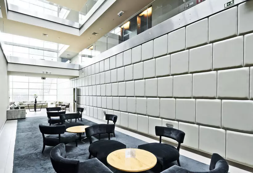 ホテル Golden Tulip Sao Joao Da Madeira