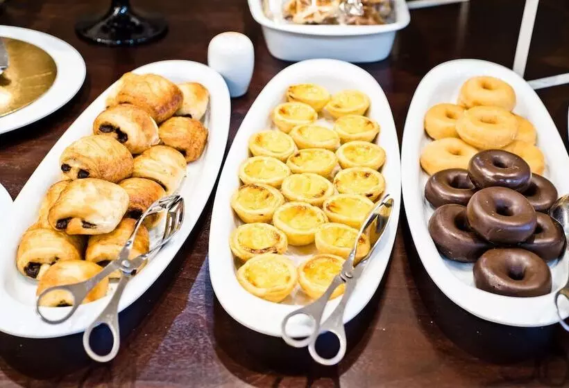 ホテル Golden Tulip Sao Joao Da Madeira