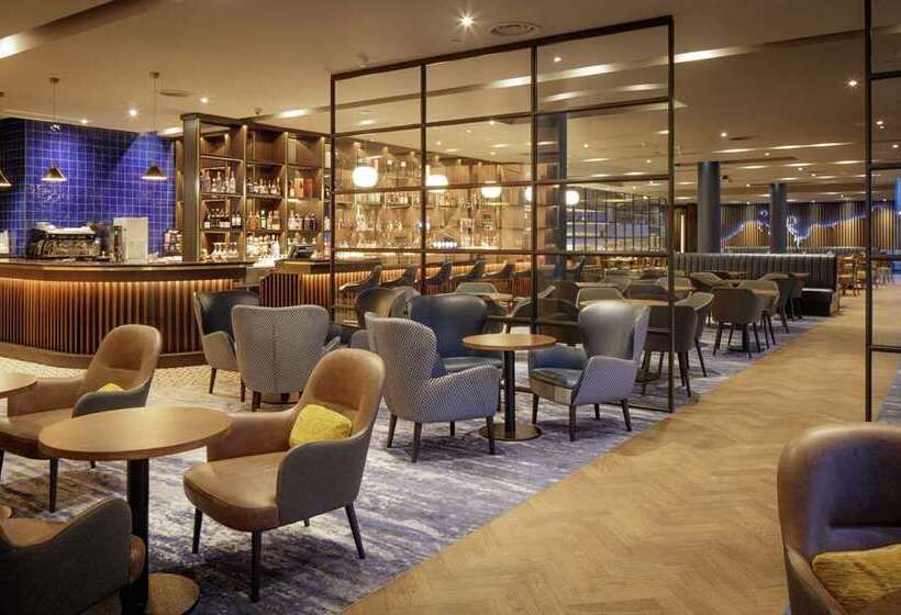 호텔 Hilton Dublin Airport