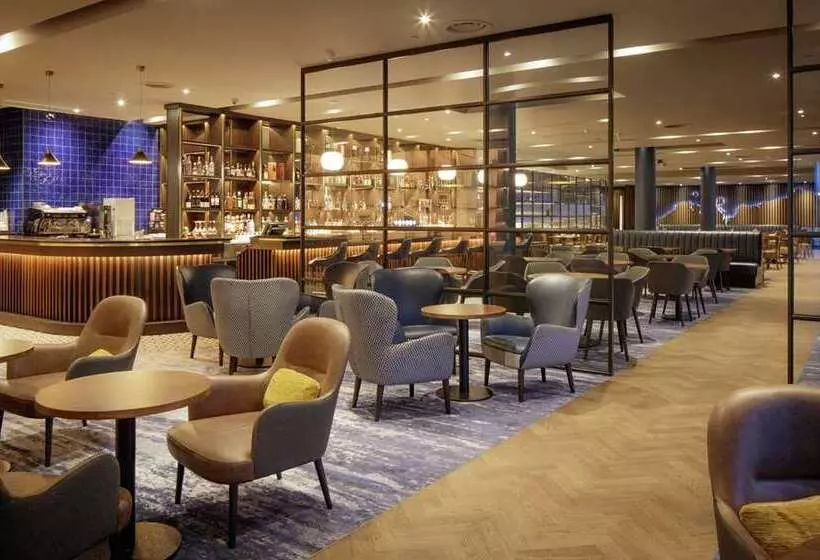 호텔 Hilton Dublin Airport