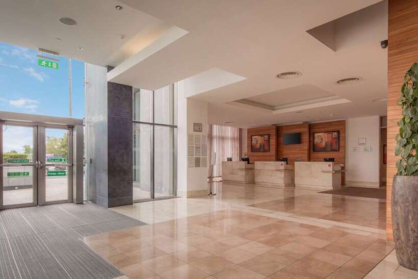 호텔 Hilton Dublin Airport