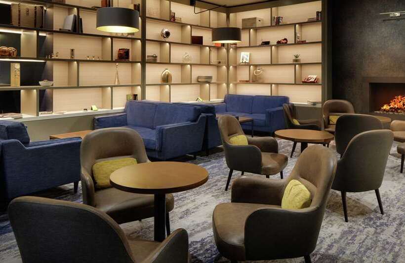 호텔 Hilton Dublin Airport