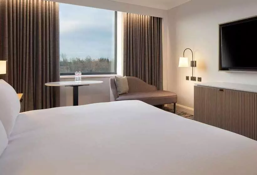 호텔 Hilton Dublin Airport