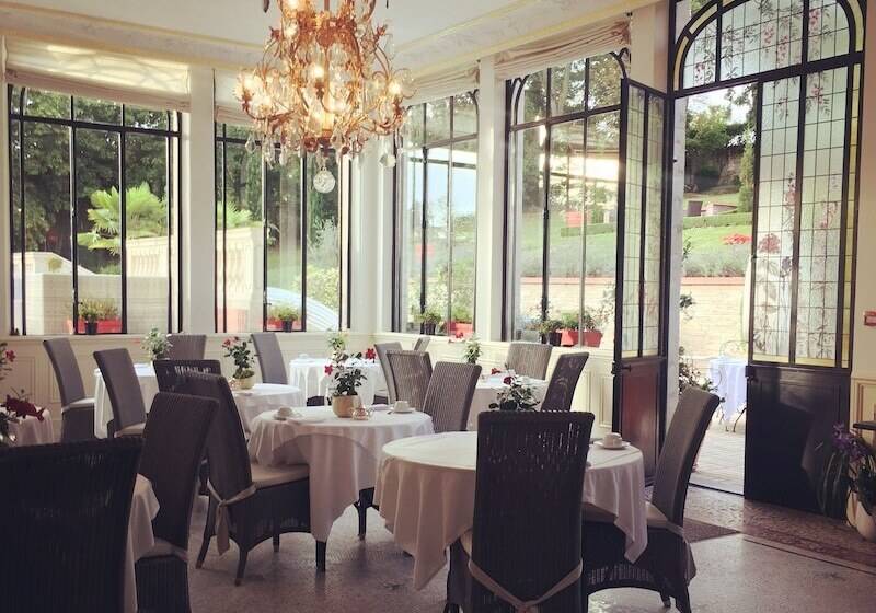 هتل Hôtel La Villa Eugene