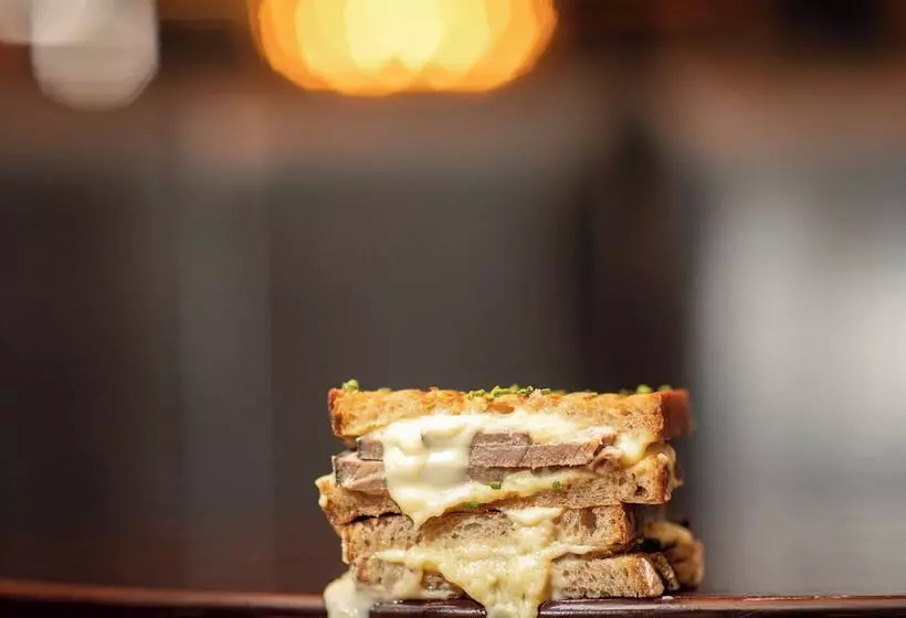 هتل Kilkenny Pembroke