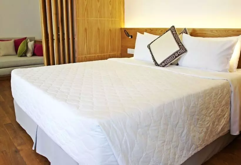 Liberty Hotel Saigon Greenview