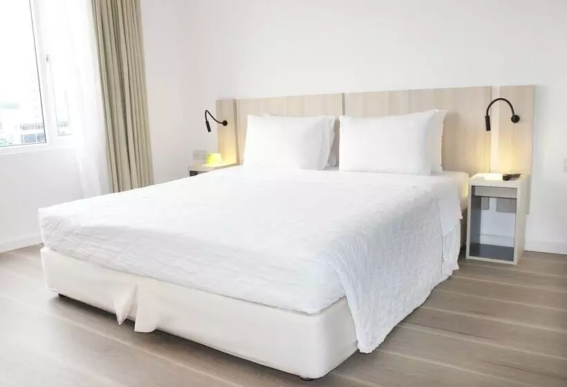 Liberty Hotel Saigon Greenview