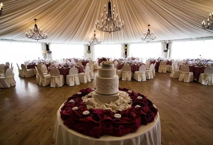 فندق Pazo De Lestrove By Pousadas De Compostela