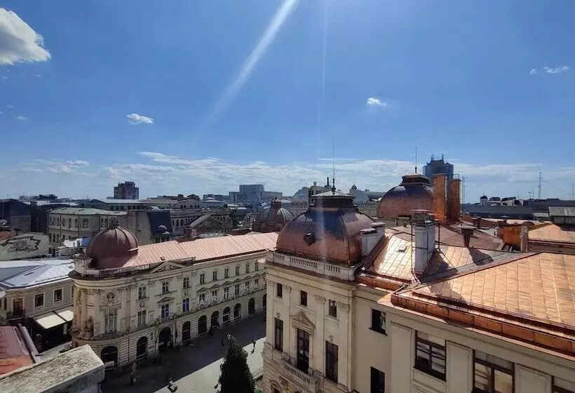 هتل Rembrandt Old Town