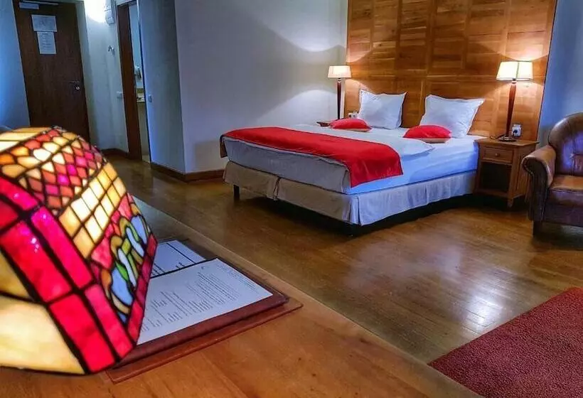 هتل Rembrandt Old Town