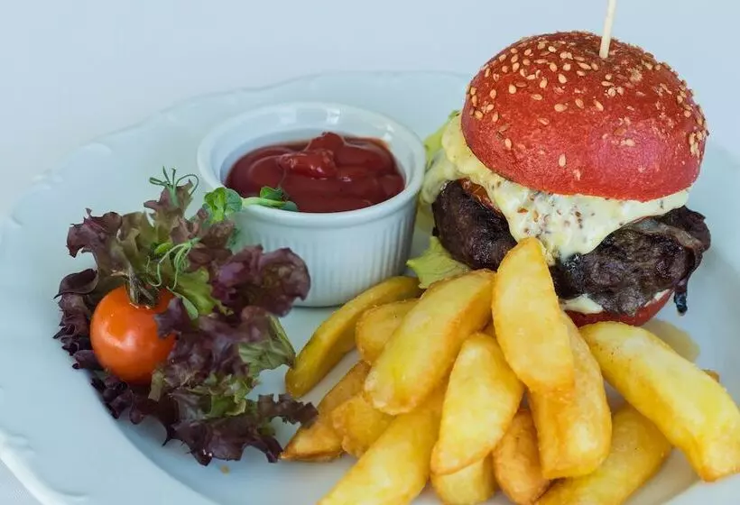 Riga Islande Hotel With Free Parking