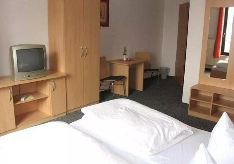 酒店 Euroville Jugend  Und Sport