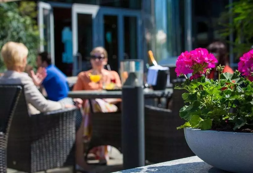 هتل Tallink Spa & Conference