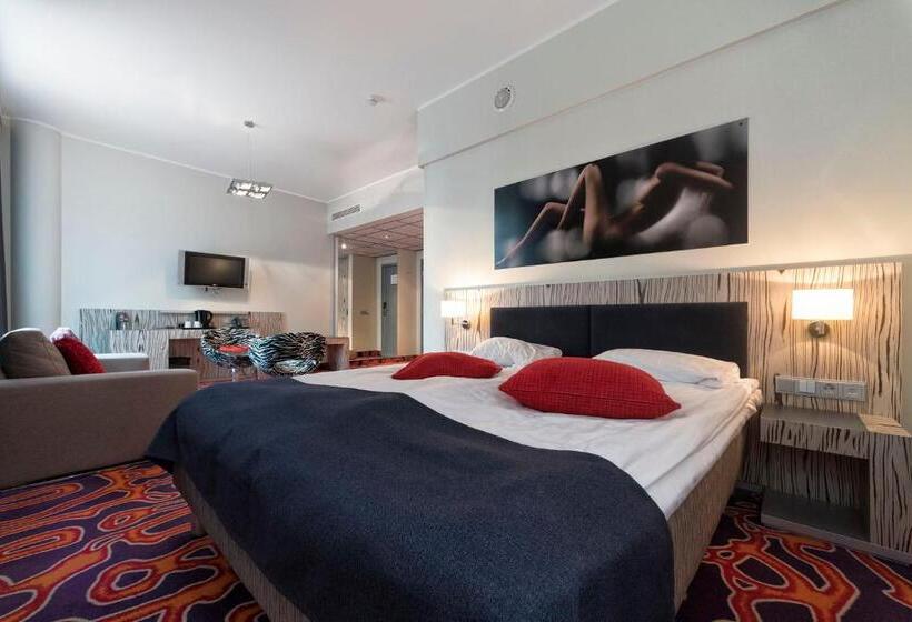 هتل Tallink Spa & Conference