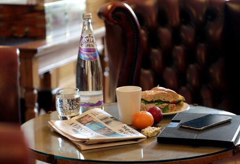 هتل Ten Hill Place