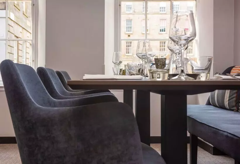 هتل Ten Hill Place