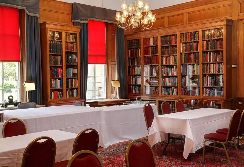 هتل Ten Hill Place