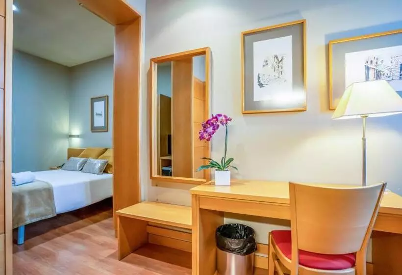 هتل Victoria 4 Puerta Del Sol