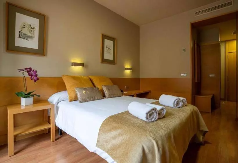 هتل Victoria 4 Puerta Del Sol