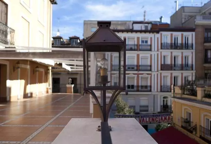 هتل Victoria 4 Puerta Del Sol