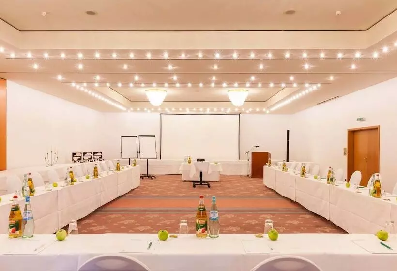 ホテル Wyndham Garden Donaueschingen