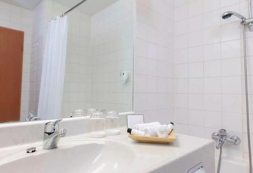 ホテル Wyndham Garden Donaueschingen