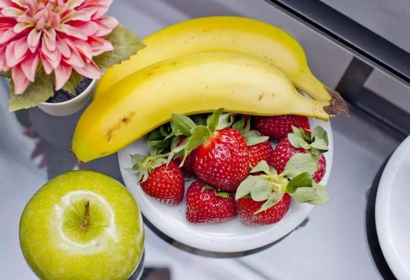 Общежитие Barcelona City North Hostal