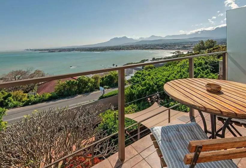 مبيت وإفطار 18 On Kloof Guest House