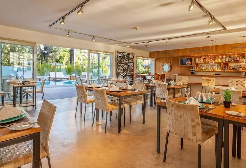 ホテル Awa Boutique + Design