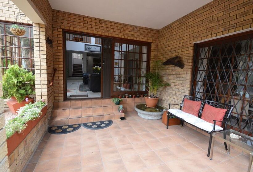 호텔 Bayside Lodge Garden Route B&b