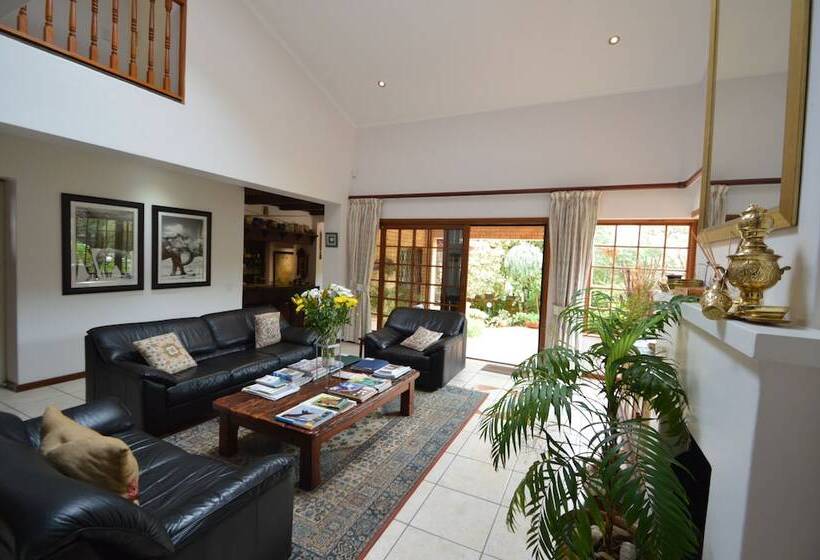 호텔 Bayside Lodge Garden Route B&b