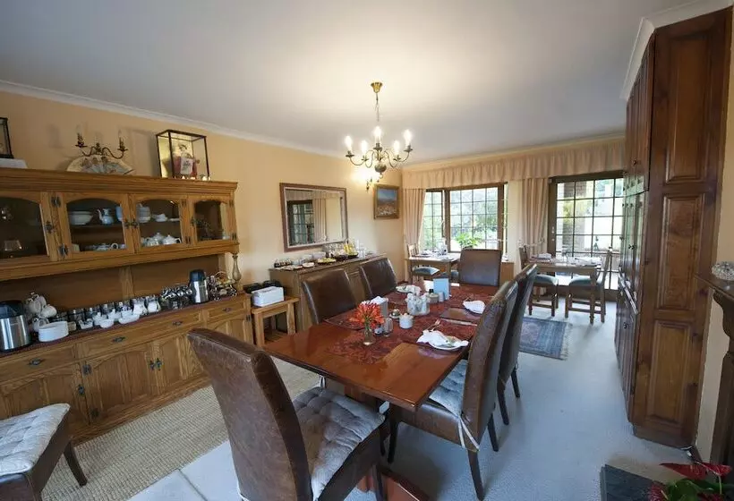 酒店 Bayside Lodge Garden Route B&b