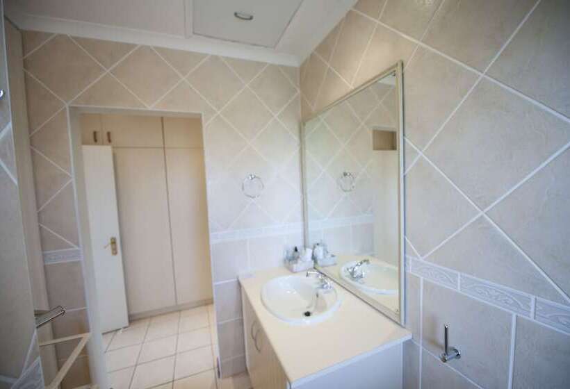 호텔 Bayside Lodge Garden Route B&b