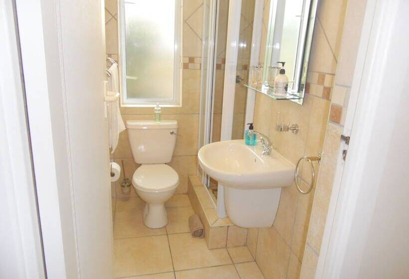 호텔 Bayside Lodge Garden Route B&b