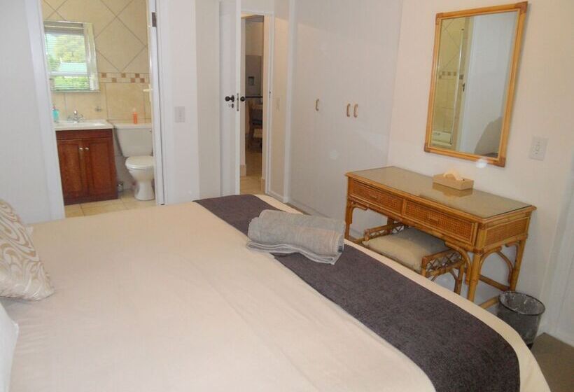 호텔 Bayside Lodge Garden Route B&b