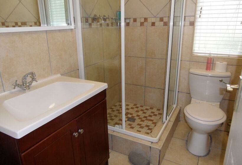 호텔 Bayside Lodge Garden Route B&b