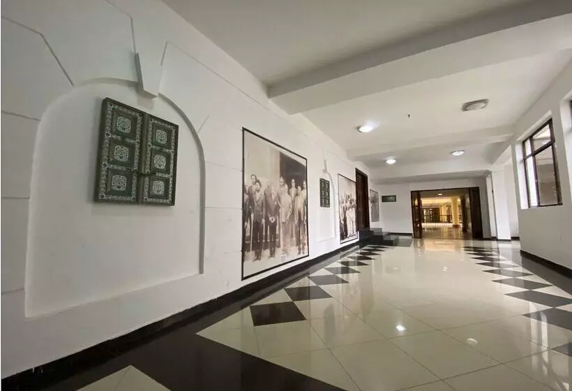 هتل Golden Tulip Dar Es Salaam