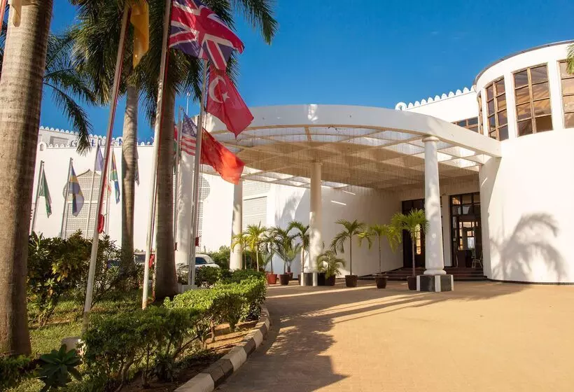 هتل Golden Tulip Dar Es Salaam