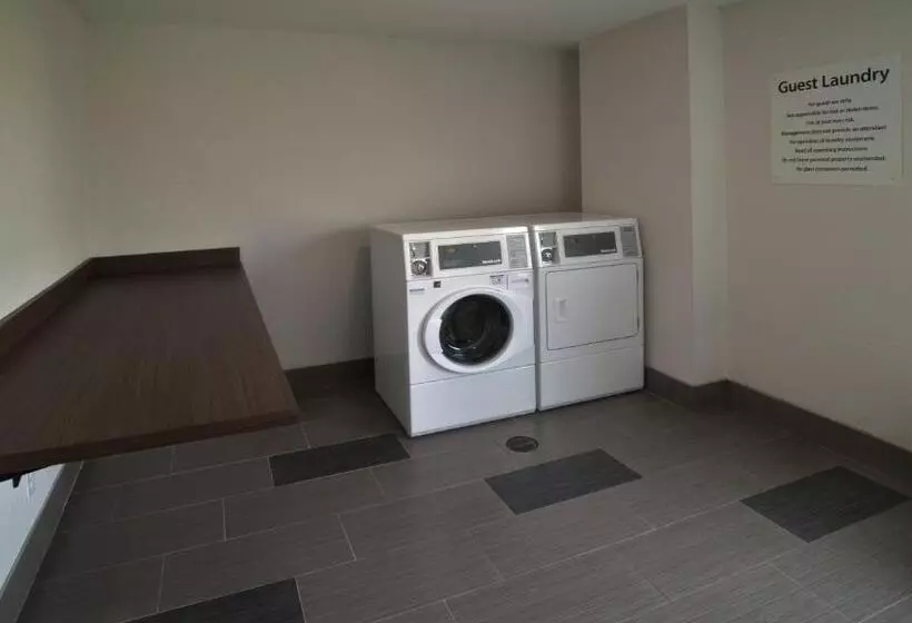 호텔 Holiday Inn Express & Suites Evansville North, An Ihg