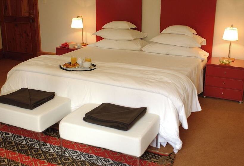 هتل Hostería Isla Victoria Lodge