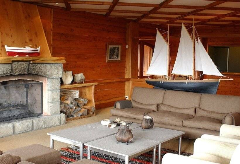 هتل Hostería Isla Victoria Lodge